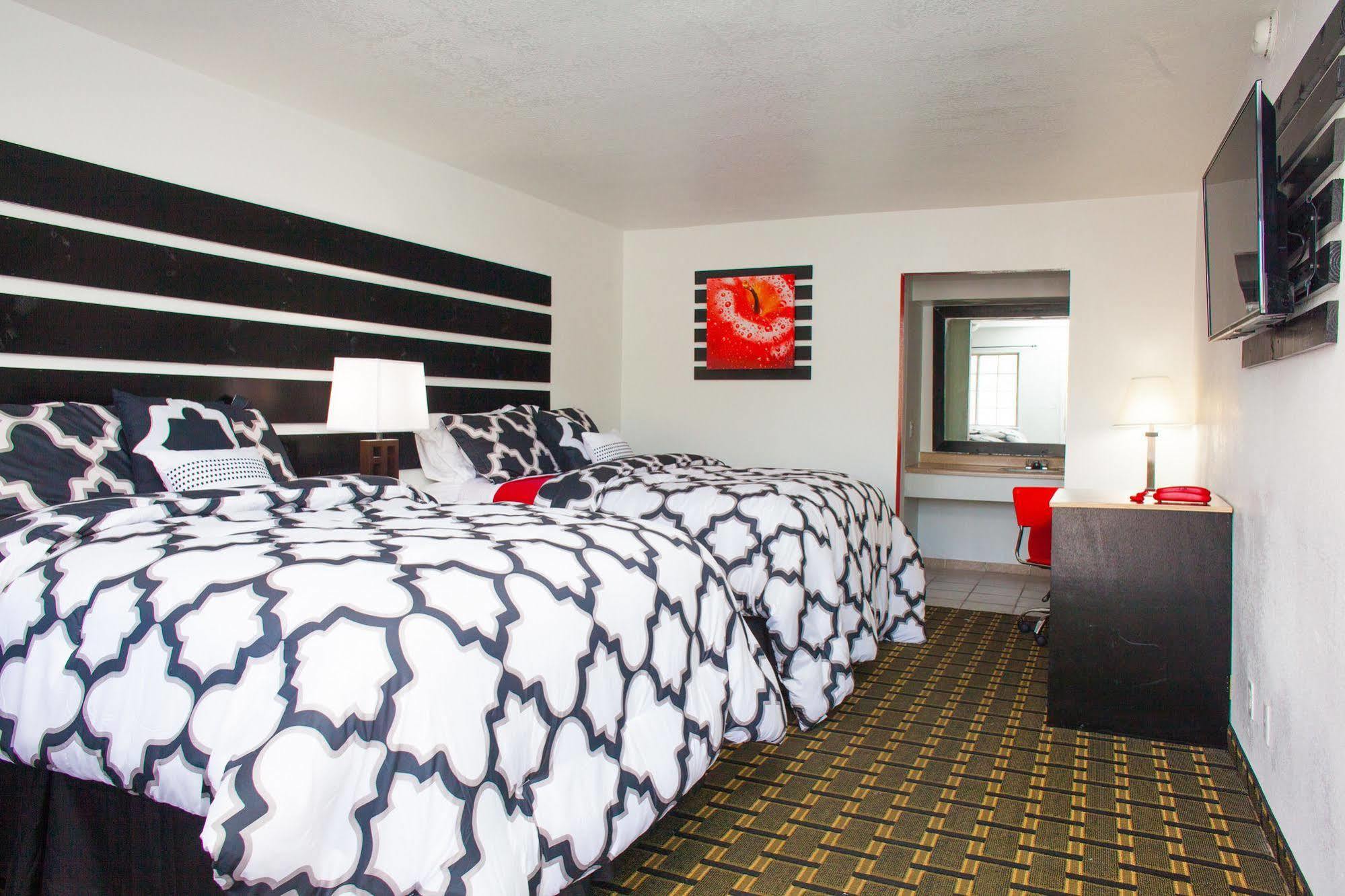 Hotel Eastin Atchison Bagian luar foto