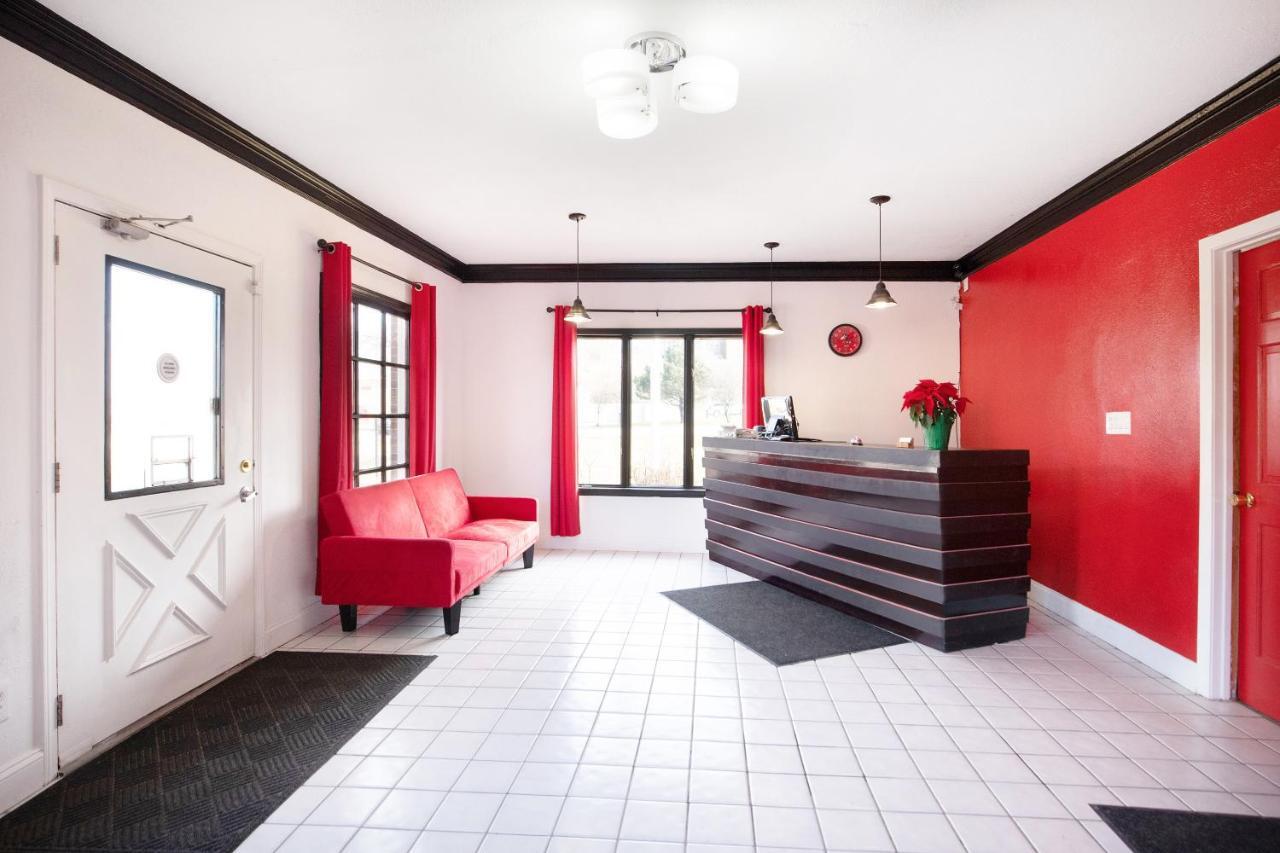 Hotel Eastin Atchison Bagian luar foto